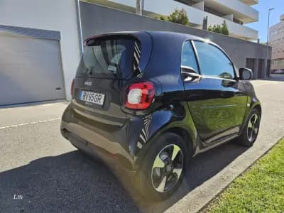 Sell Smart Fortwo Cabrio 2021 - 12750 EUR, 42000 km - AUTO.MOTO.pt