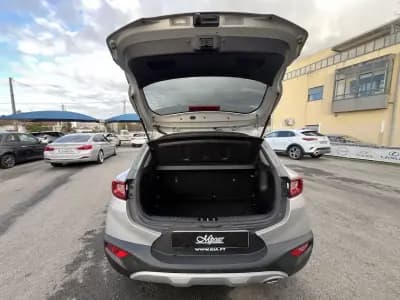 Vendo Kia Stonic 2022 - 13750 EUR, 81000 km - AUTO.MOTO.pt