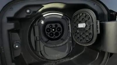 Sell Mercedes-Benz A 250 2022 - 27880 EUR, 43000 km - AUTO.MOTO.pt