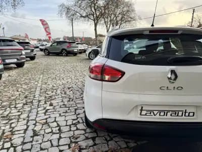 Sell Renault Clio Sport Tourer 2015 - 8750 EUR, 190000 km - AUTO.MOTO.pt