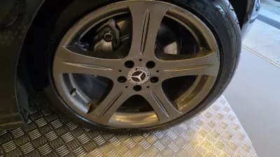 Sell Mercedes-Benz CLS 320 2007 - 12500 EUR, 452570 km - AUTO.MOTO.pt