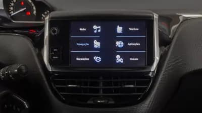 Vendo Peugeot 2008 2019 - 10850 EUR, 40800 km - AUTO.MOTO.pt