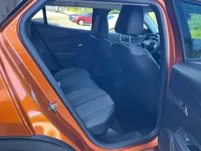 Vendo Peugeot 2008 2022 - 21900 EUR, 97000 km - AUTO.MOTO.pt