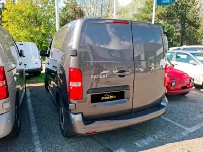 Vendo Peugeot Expert 2021 - 17990 EUR, 190844 km - AUTO.MOTO.pt