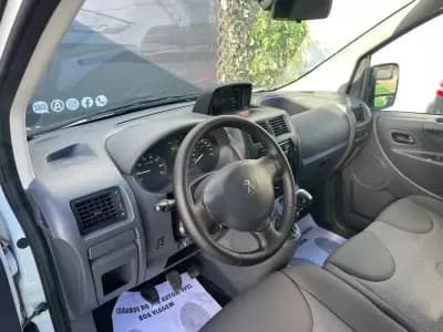 Sell Peugeot Expert 2015 - 10950 EUR, 187000 km - AUTO.MOTO.pt