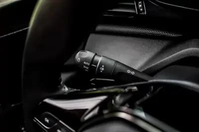 Vendo Peugeot 308 SW 2023 - 21460 EUR, 127430 km - AUTO.MOTO.pt