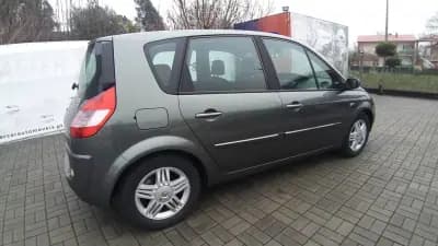 Vendo Renault Scénic 2004 - 3780 EUR, 154526 km - AUTO.MOTO.pt