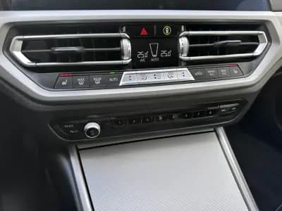 Sell BMW 318 2021 - 24900 EUR, 170000 km - AUTO.MOTO.pt