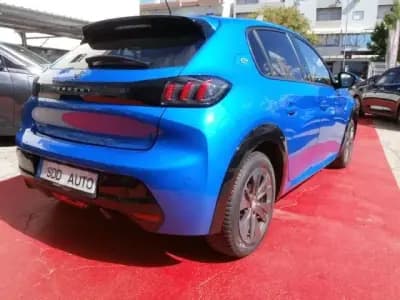 Sell Peugeot e-208 2021 - 18000 EUR, 85265 km - AUTO.MOTO.pt