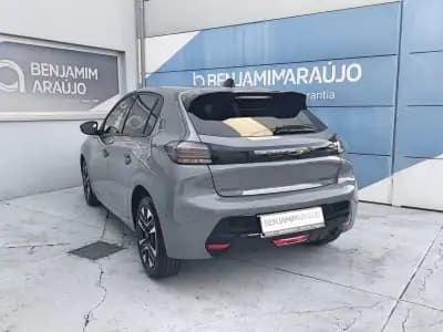 Vendo Peugeot 208 2025 - 23500 EUR, 14659 km - AUTO.MOTO.pt