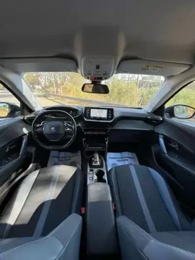 Sell Peugeot 2008 2020 - 17500 EUR, 140000 km - AUTO.MOTO.pt