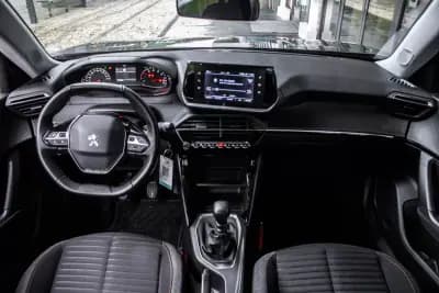 Vendo Peugeot 2008 2020 - 15450 EUR, 125449 km - AUTO.MOTO.pt