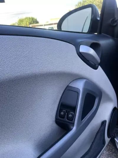 Sell Smart Fortwo Cabrio 2011 - 8900 EUR, 129245 km - AUTO.MOTO.pt