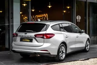 Vendo Ford Focus SW 2023 - 18990 EUR, 64785 km - AUTO.MOTO.pt