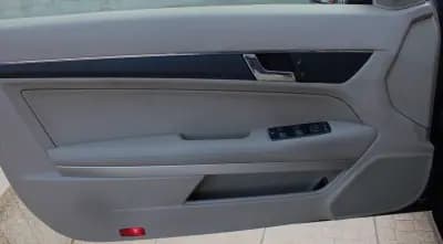 Sell Mercedes-Benz E 200 2011 - 15990 EUR, 139900 km - AUTO.MOTO.pt