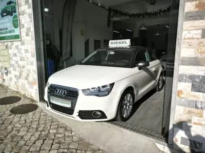 Vendo Audi A1 2010 - 9950 EUR, 236924 km - AUTO.MOTO.pt