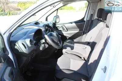 Sell Citroën Berlingo 2018 - 10500 EUR, 186000 km - AUTO.MOTO.pt