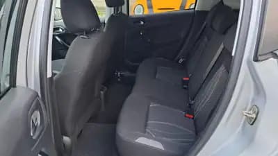 Sell Peugeot 208 2013 - 7980 EUR, 164784 km - AUTO.MOTO.pt