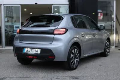 Sell Peugeot 208 2024 - 16900 EUR, 23701 km - AUTO.MOTO.pt