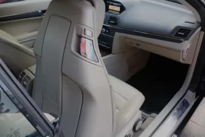 Sell Mercedes-Benz E 200 2011 - 15990 EUR, 139900 km - AUTO.MOTO.pt