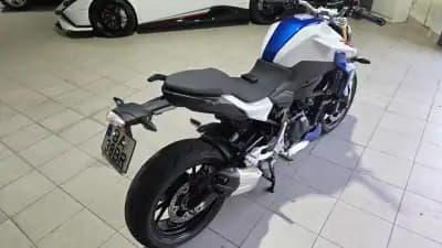 Vendo mota BMW F 900 R 2023 - 10900 EUR, 1060 km - AUTO.MOTO.pt