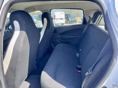 Vendo Renault Zoe 2020 - 15000 EUR, 25000 km - AUTO.MOTO.pt