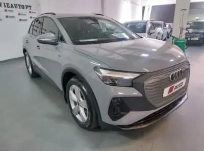 Vendo Audi Q4 e-tron 2021 - 27900 EUR, 85105 km - AUTO.MOTO.pt