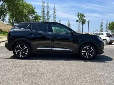 Vendo Peugeot e-2008 2022 - 21990 EUR, 30000 km - AUTO.MOTO.pt