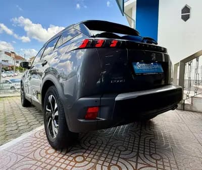 Vendo Peugeot 2008 2022 - 17950 EUR, 59000 km - AUTO.MOTO.pt