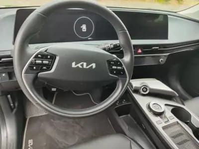 Vendo Kia EV6 2024 - 39490 EUR, 22680 km - AUTO.MOTO.pt