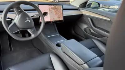 Vendo Tesla Model 3 2022 - 31900 EUR, 57000 km - AUTO.MOTO.pt