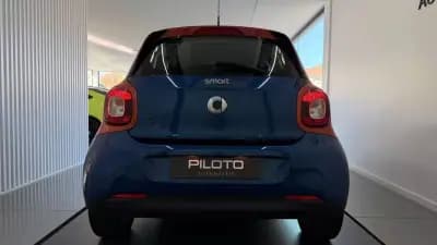 Sell Smart ForFour 2018 - 11990 EUR, 27979 km - AUTO.MOTO.pt