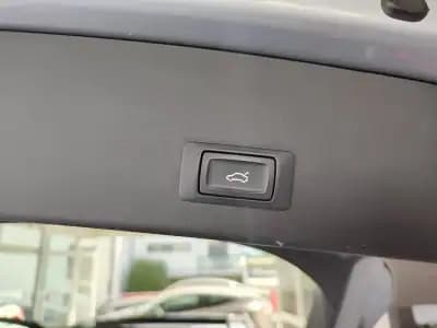 Vendo Audi A6 Avant 2018 - 22950 EUR, 153300 km - AUTO.MOTO.pt