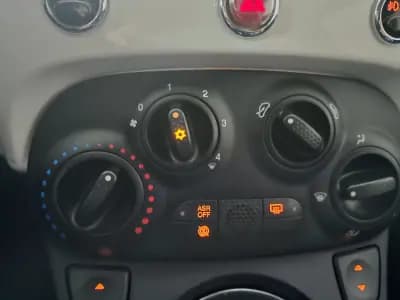 Sell Fiat 500C 2011 - 8999 EUR, 96285 km - AUTO.MOTO.pt