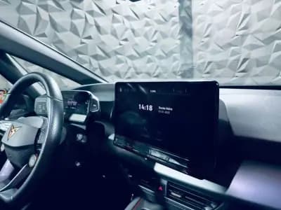 Vendo Cupra Born 2022 - 35990 EUR, 26601 km - AUTO.MOTO.pt