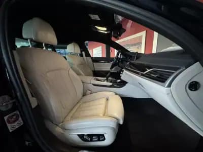 Vendo BMW 730 2017 - 44990 EUR, 79085 km - AUTO.MOTO.pt