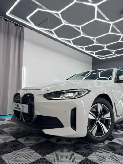 Sell BMW i4 2022 - 34500 EUR, 168000 km - AUTO.MOTO.pt