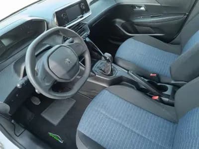 Sell Peugeot 208 2020 - 14750 EUR, 32000 km - AUTO.MOTO.pt