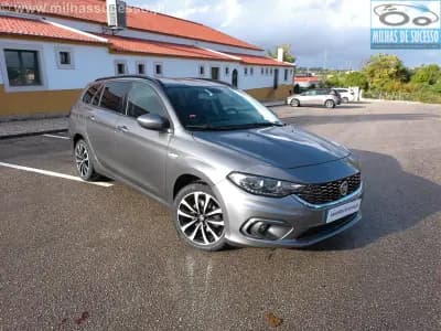 Vendo Fiat Tipo Station Wagon 2018 - 12750 EUR, 106000 km - AUTO.MOTO.pt