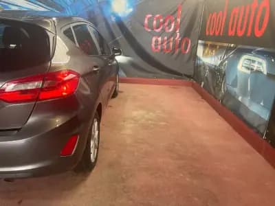 Vendo Ford Fiesta 2021 - 13999 EUR, 80000 km - AUTO.MOTO.pt