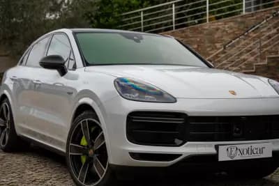 Vendo Porsche Cayenne Coupé 2022 - 108000 EUR, 92000 km - AUTO.MOTO.pt