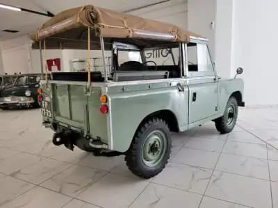 Vendo Land Rover Serie III 1973 - 35000 EUR, 87484 km - AUTO.MOTO.pt