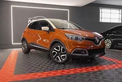 Vendo Renault Captur 2015 - 13900 EUR, 68386 km - AUTO.MOTO.pt