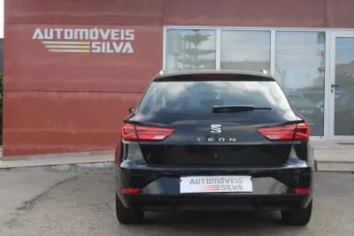 Vendo SEAT Leon ST 2018 - 12990 EUR, 200000 km - AUTO.MOTO.pt