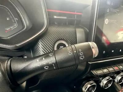 Vendo Renault Clio 2020 - 18990 EUR, 51300 km - AUTO.MOTO.pt