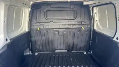 Vendo Peugeot Partner 2019 - 12490 EUR, 144000 km - AUTO.MOTO.pt