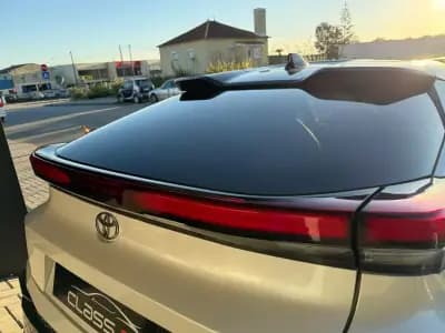 Vendo Toyota C-HR 2023 - 33750 EUR, 30087 km - AUTO.MOTO.pt