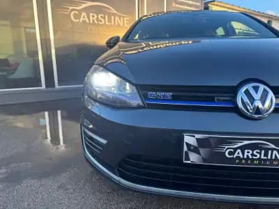 Vendo Volkswagen Golf 2015 - 16900 EUR, 139035 km - AUTO.MOTO.pt