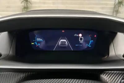 Vendo Peugeot 208 2022 - 14950 EUR, 40711 km - AUTO.MOTO.pt