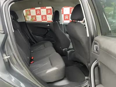 Vendo Peugeot 208 2012 - 4490 EUR, 425090 km - AUTO.MOTO.pt